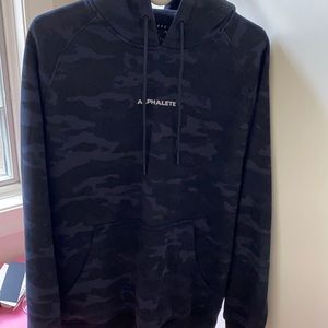 alphalete camo hoodie
